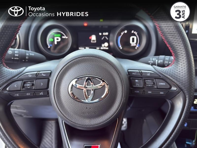 Photo 13 de l’annonce de TOYOTA Yaris d’occasion à vendre à NÎMES