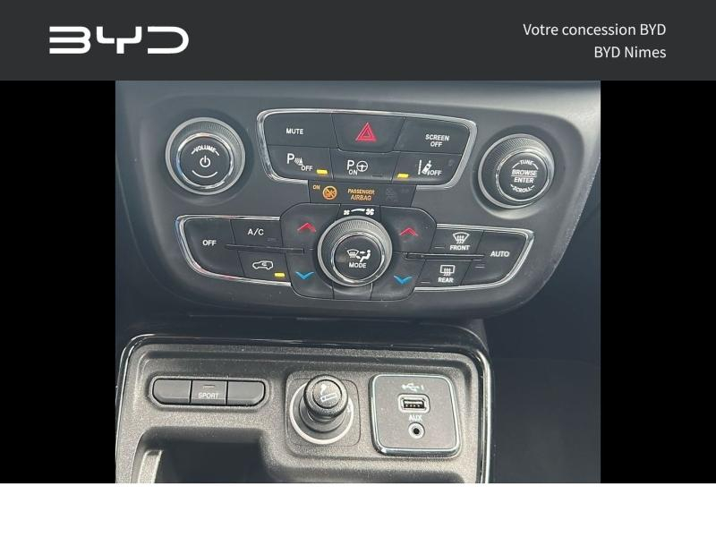 Photo 14 de l’annonce de JEEP Compass d’occasion à vendre à NIMES