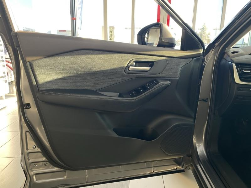 Photo 15 de l’annonce de NISSAN X-Trail d’occasion à vendre à PAYS DE GEX