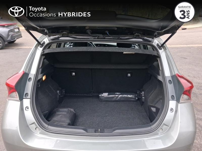 Photo 10 de l’annonce de TOYOTA Auris d’occasion à vendre à LATTES