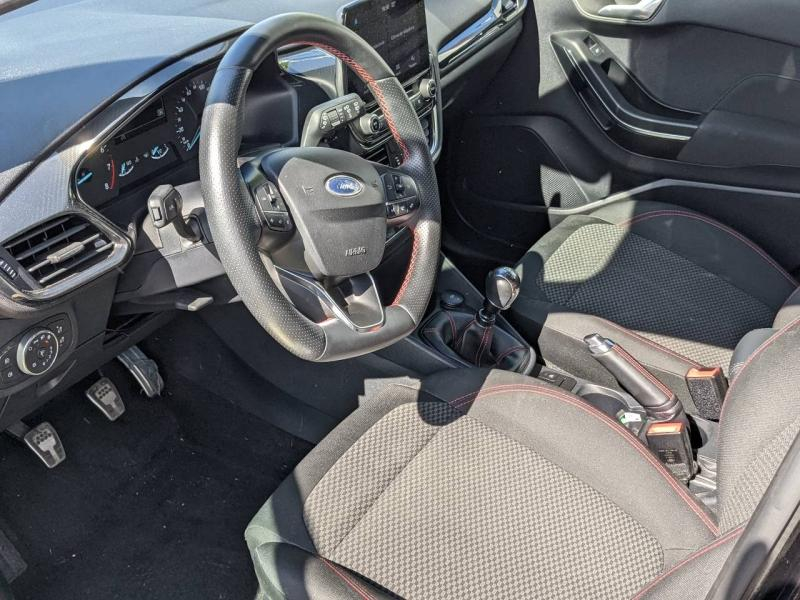 Photo 7 de l’annonce de FORD Fiesta d’occasion à vendre à MARSEILLE