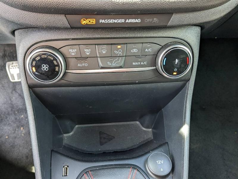 Photo 11 de l’annonce de FORD Fiesta d’occasion à vendre à MARSEILLE