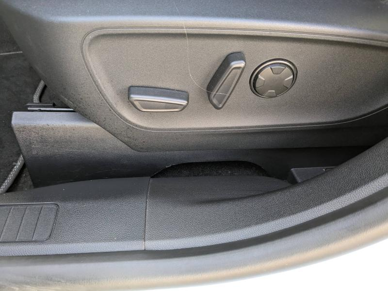 Photo 14 de l’annonce de FORD Kuga d’occasion à vendre à LA VALETTE