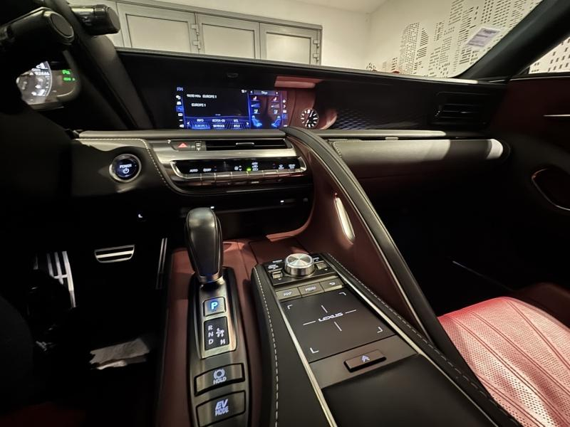 Photo 12 de l’annonce de LEXUS LC d’occasion à vendre à MONTFAVET