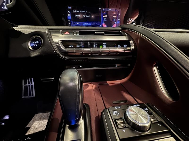 Photo 18 de l’annonce de LEXUS LC d’occasion à vendre à MONTFAVET