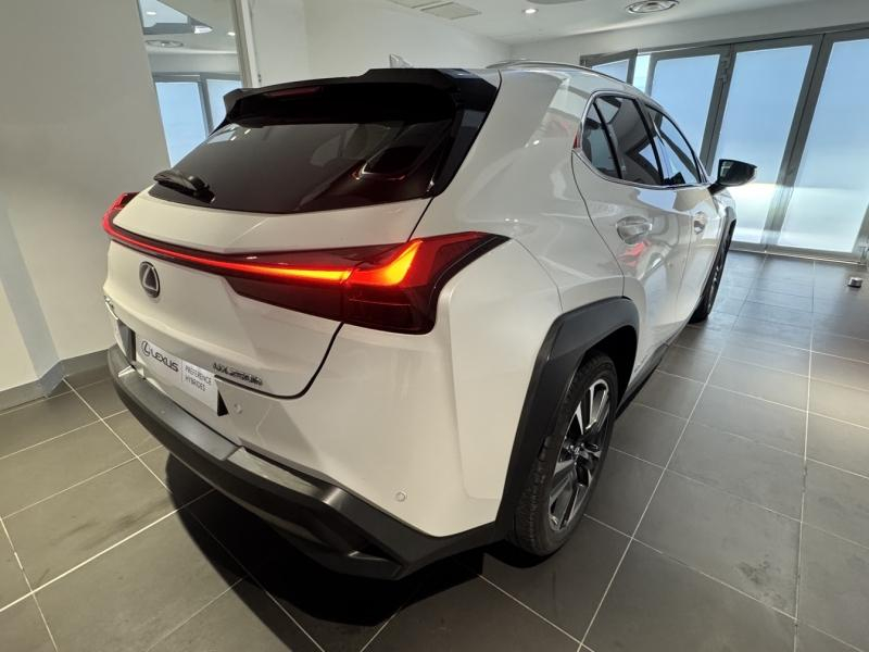 Photo 4 de l’annonce de LEXUS UX d’occasion à vendre à MONTFAVET