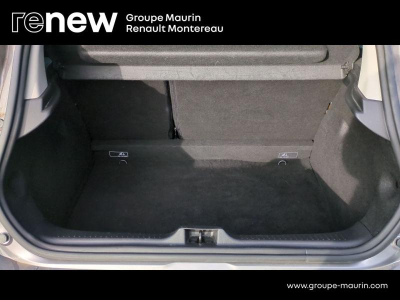 Photo 13 de l’annonce de RENAULT Clio d’occasion à vendre à VARENNES SUR SEINE