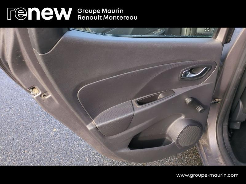 Photo 18 de l’annonce de RENAULT Clio d’occasion à vendre à VARENNES SUR SEINE