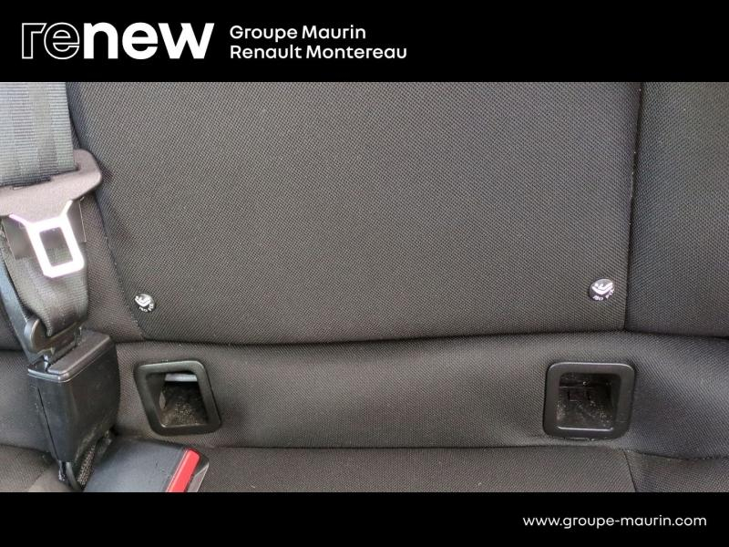 Photo 19 de l’annonce de RENAULT Clio d’occasion à vendre à VARENNES SUR SEINE