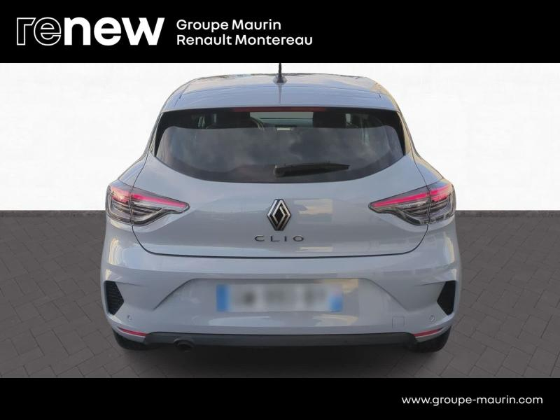 Photo 4 de l’annonce de RENAULT Clio d’occasion à vendre à VARENNES SUR SEINE
