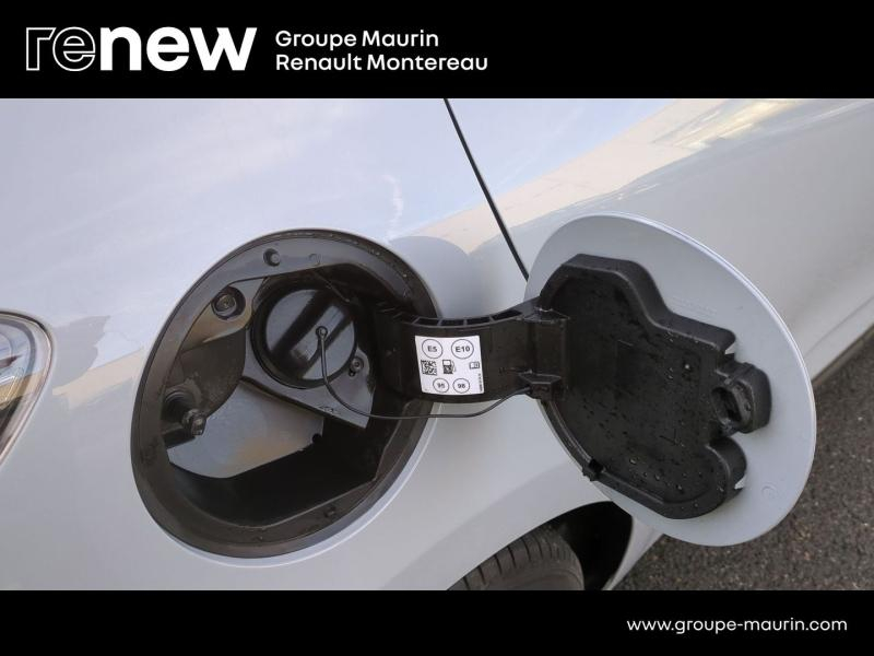 Photo 16 de l’annonce de RENAULT Clio d’occasion à vendre à VARENNES SUR SEINE