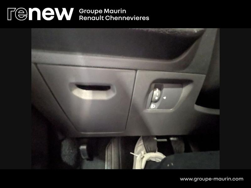 Photo 17 de l’annonce de DACIA Sandero d’occasion à vendre à CHENNEVIÈRES-SUR-MARNE