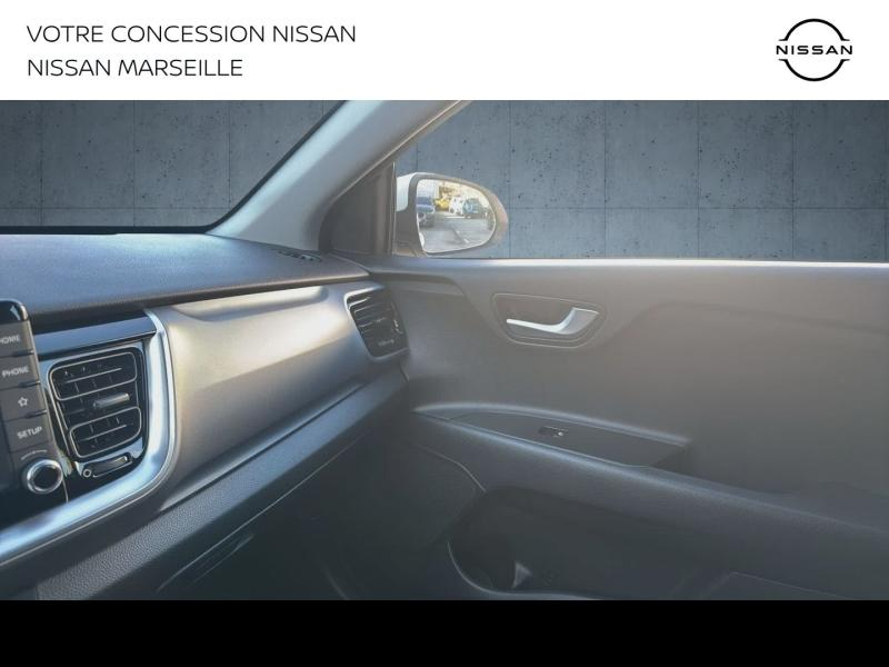 Photo 15 de l’annonce de KIA Stonic d’occasion à vendre à MARSEILLE