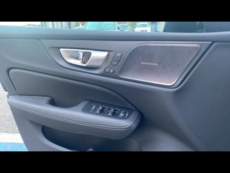 Photo 19 de l’annonce de VOLVO V60 d’occasion à vendre à FRÉJUS