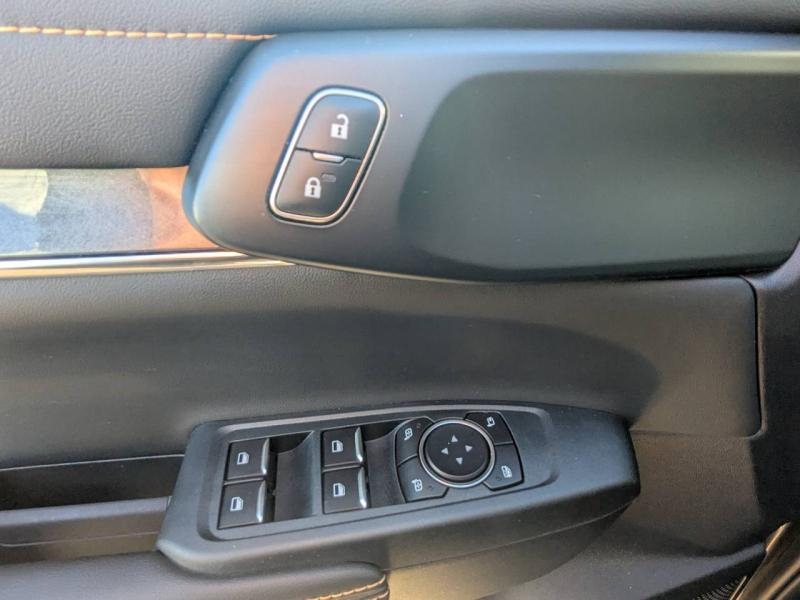 Photo 11 de l’annonce de FORD Ranger VUL d’occasion à vendre à FRÉJUS