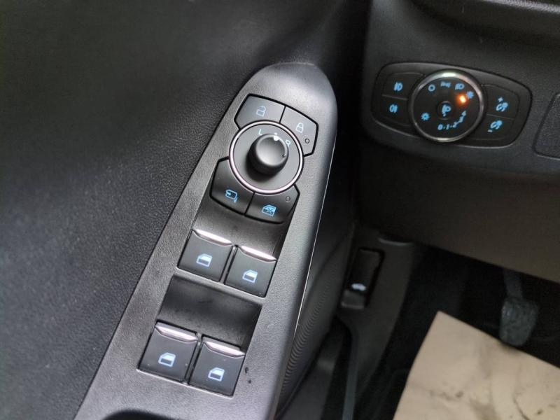 Photo 14 de l’annonce de FORD Puma d’occasion à vendre à NÎMES