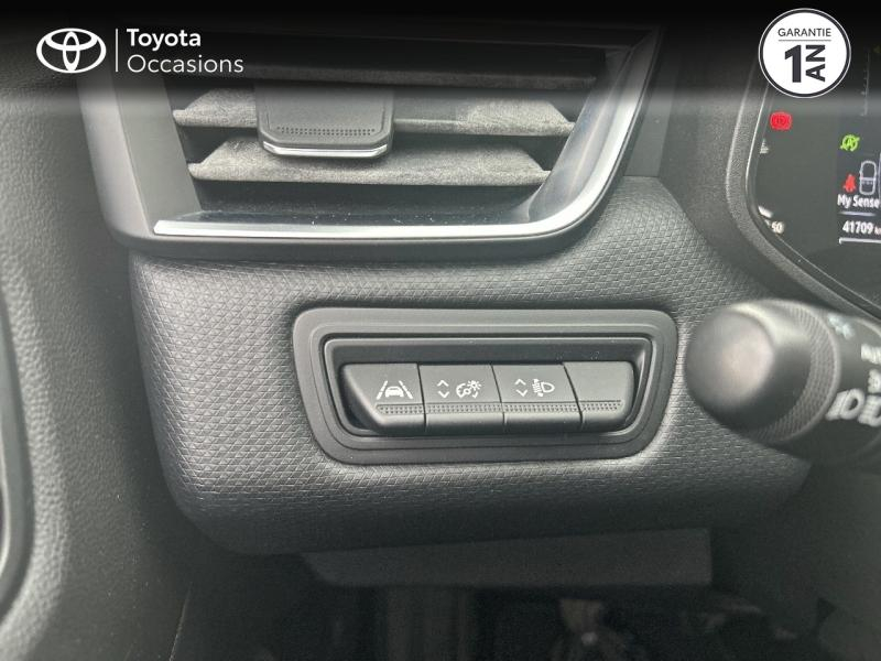 Photo 20 de l’annonce de RENAULT Clio d’occasion à vendre à MONTFAVET