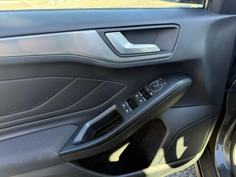 Photo 7 de l’annonce de FORD Focus d’occasion à vendre à LA VALETTE