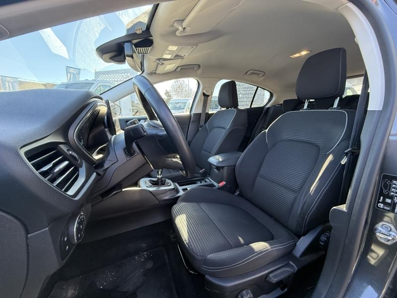 Photo 15 de l’annonce de FORD Focus d’occasion à vendre à LA VALETTE