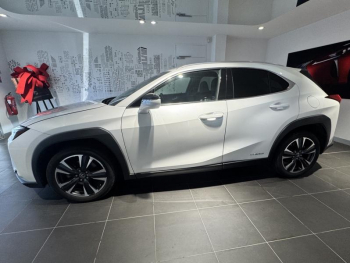 LEXUS UX d’occasion à vendre à MONTFAVET
