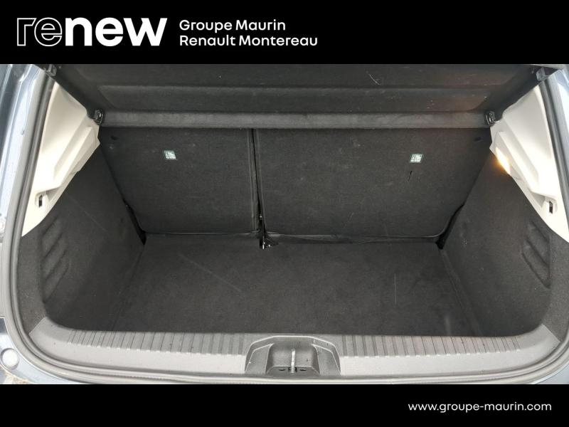 Photo 13 de l’annonce de RENAULT Clio d’occasion à vendre à VARENNES SUR SEINE