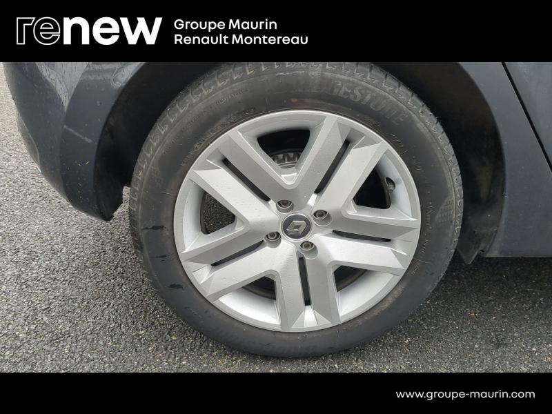 Photo 16 de l’annonce de RENAULT Clio d’occasion à vendre à VARENNES SUR SEINE