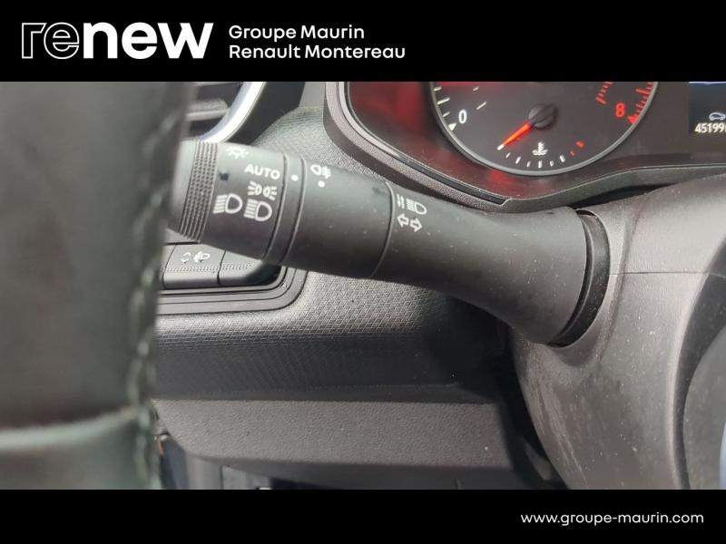 Photo 20 de l’annonce de RENAULT Clio d’occasion à vendre à VARENNES SUR SEINE