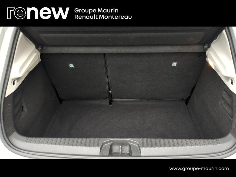 Photo 13 de l’annonce de RENAULT Clio d’occasion à vendre à VARENNES SUR SEINE