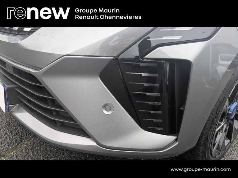 Photo 12 de l’annonce de RENAULT Clio d’occasion à vendre à CHENNEVIÈRES-SUR-MARNE