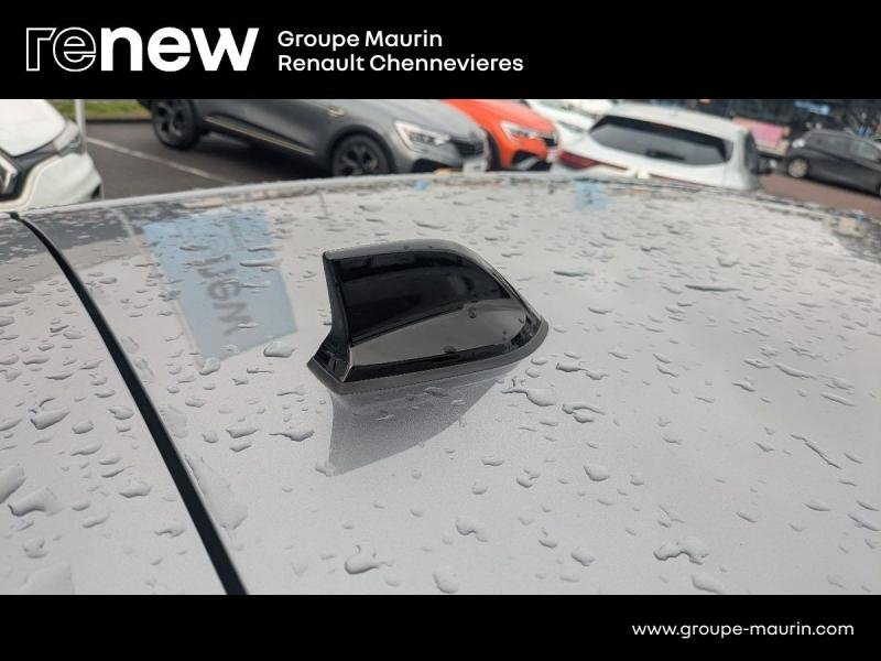 Photo 13 de l’annonce de RENAULT Clio d’occasion à vendre à CHENNEVIÈRES-SUR-MARNE