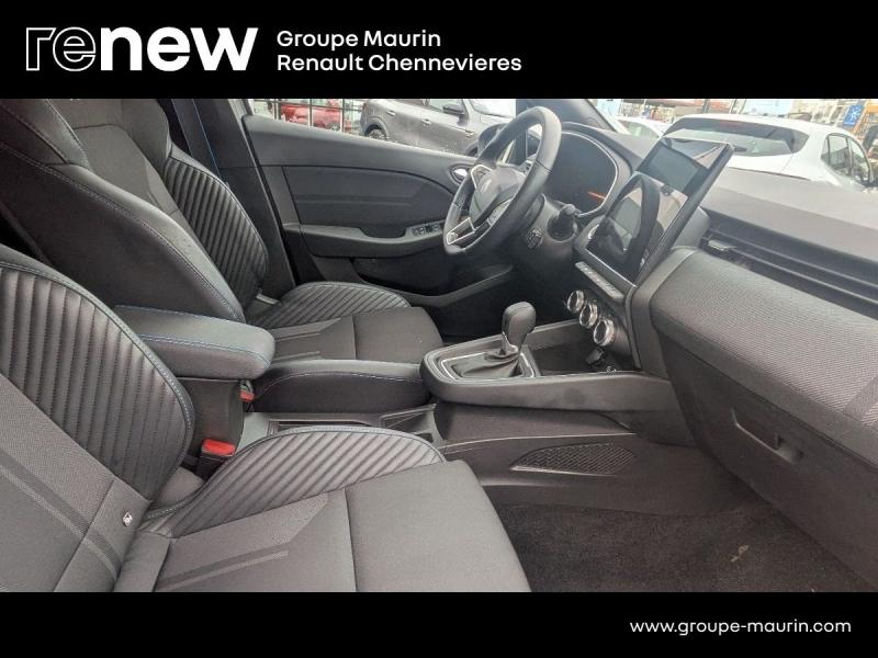 Photo 18 de l’annonce de RENAULT Clio d’occasion à vendre à CHENNEVIÈRES-SUR-MARNE