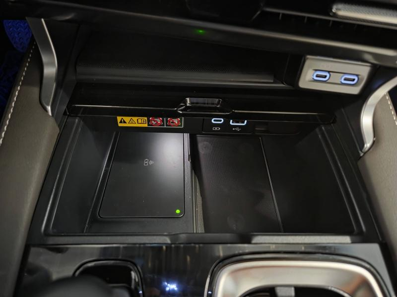 Photo 9 de l’annonce de LEXUS RX d’occasion à vendre à AUBIÈRE