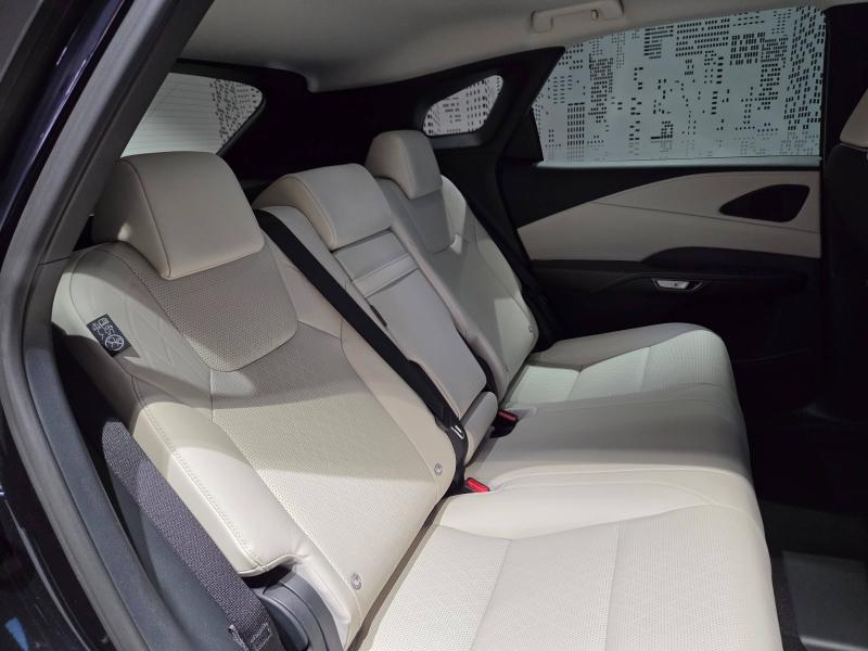 Photo 16 de l’annonce de LEXUS RX d’occasion à vendre à AUBIÈRE