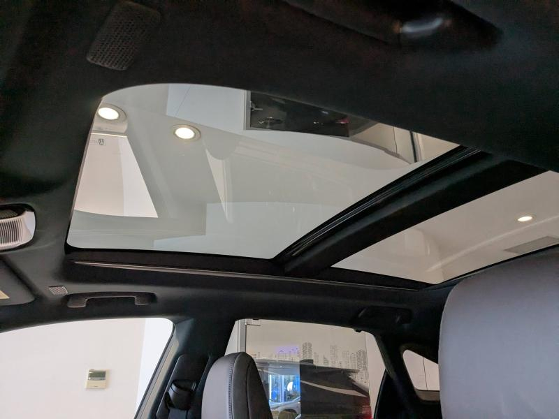 Photo 15 de l’annonce de LEXUS RX d’occasion à vendre à AUBIÈRE