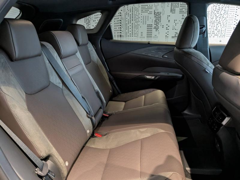 Photo 17 de l’annonce de LEXUS RX d’occasion à vendre à AUBIÈRE