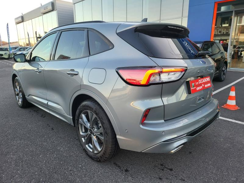 Photo 4 de l’annonce de FORD Kuga d’occasion à vendre à DRAGUIGNAN