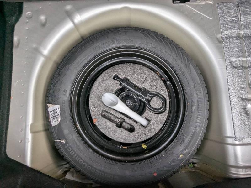 Photo 6 de l’annonce de FORD Fiesta d’occasion à vendre à DRAGUIGNAN