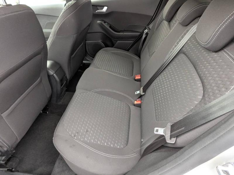 Photo 11 de l’annonce de FORD Fiesta d’occasion à vendre à DRAGUIGNAN