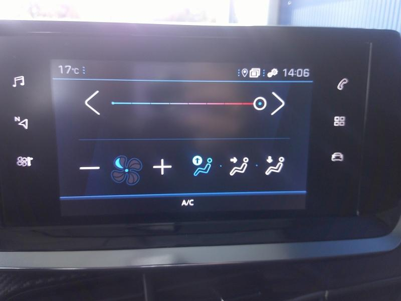 Photo 10 de l’annonce de PEUGEOT 208 d’occasion à vendre à PERPIGNAN