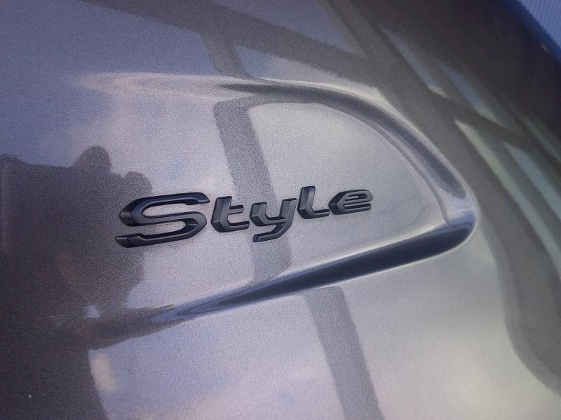 Photo 19 de l’annonce de PEUGEOT 208 d’occasion à vendre à PERPIGNAN