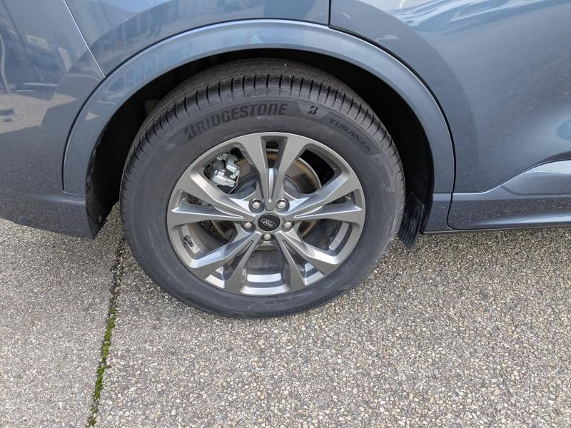 Photo 5 de l’annonce de FORD Kuga d’occasion à vendre à AVIGNON