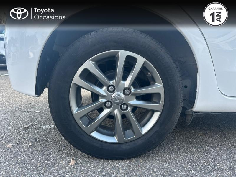 Photo 16 de l’annonce de TOYOTA Yaris d’occasion à vendre à MONTFAVET