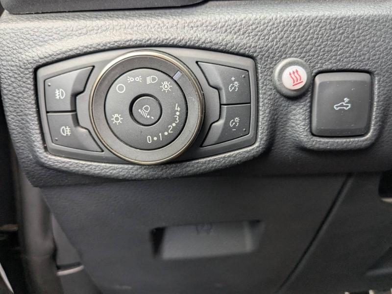 Photo 15 de l’annonce de FORD Ranger VUL d’occasion à vendre à MARSEILLE