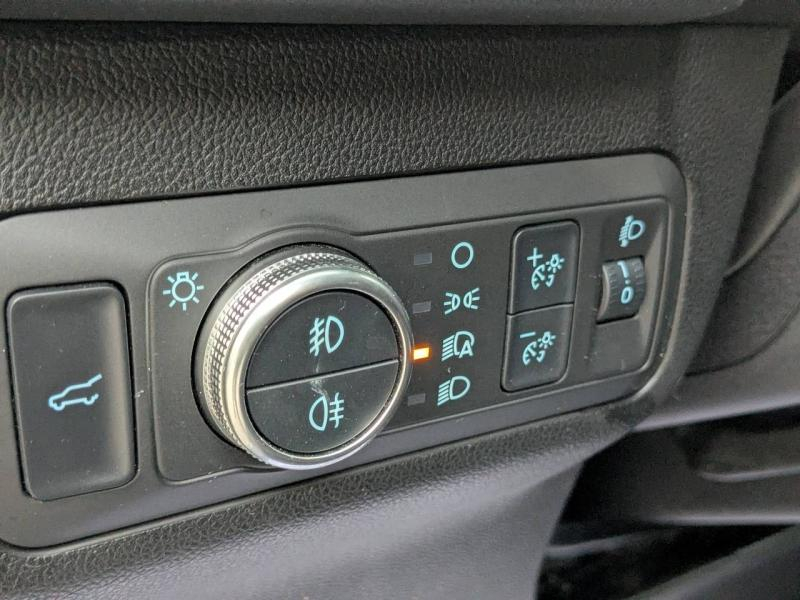 Photo 15 de l’annonce de FORD Kuga d’occasion à vendre à AIX-EN-PROVENCE