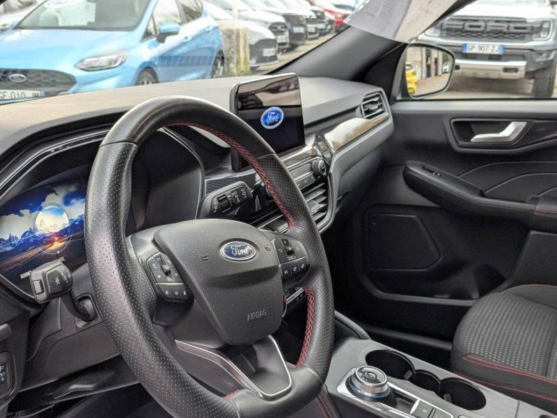 Photo 16 de l’annonce de FORD Kuga d’occasion à vendre à AIX-EN-PROVENCE