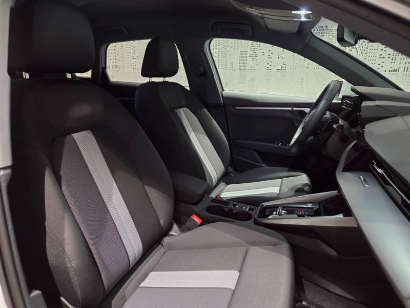 Photo 11 de l’annonce de AUDI A3 Sportback d’occasion à vendre à AUBIÈRE