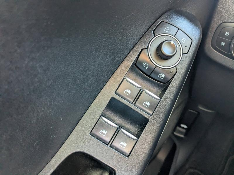 Photo 14 de l’annonce de FORD Puma d’occasion à vendre à DRAGUIGNAN