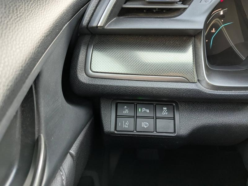 Photo 17 de l’annonce de HONDA Civic d’occasion à vendre à DRAGUIGNAN