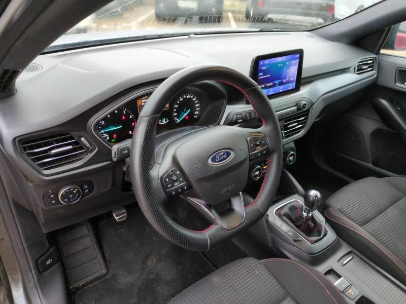 Photo 14 de l’annonce de FORD Focus d’occasion à vendre à NÎMES