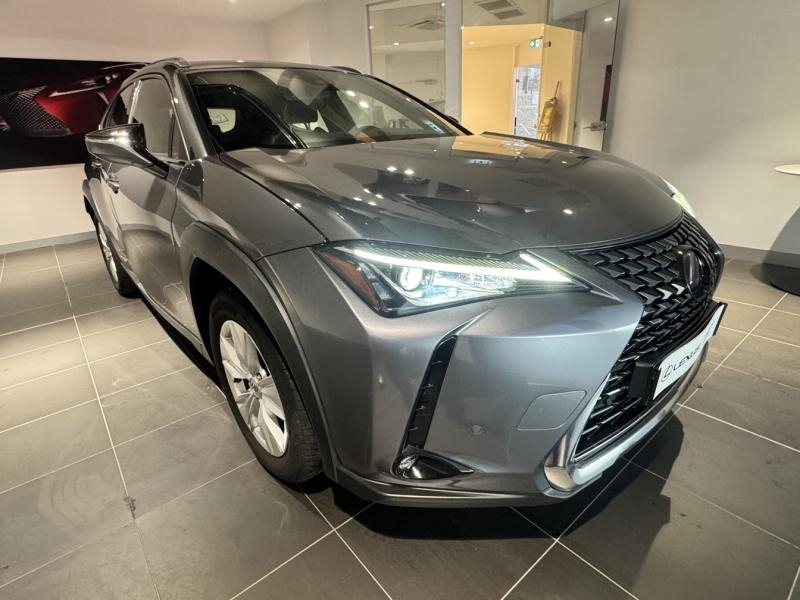 Photo 3 de l’annonce de LEXUS UX d’occasion à vendre à MONTFAVET